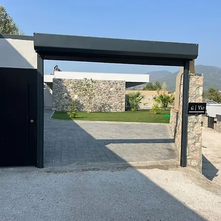 Viohouses 6- Luxury Private Korunakli Oezel Havuzlu Dom wakacyjny