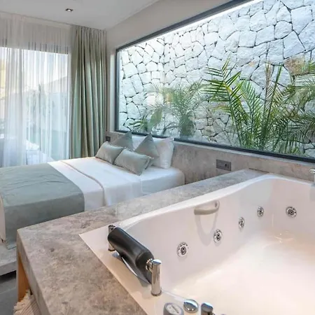 Viohouses 6- Luxury Private Korunakli Oezel Havuzlu *