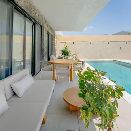Viohouses 6- Luxury Private Korunakli Oezel Havuzlu Ferienhaus