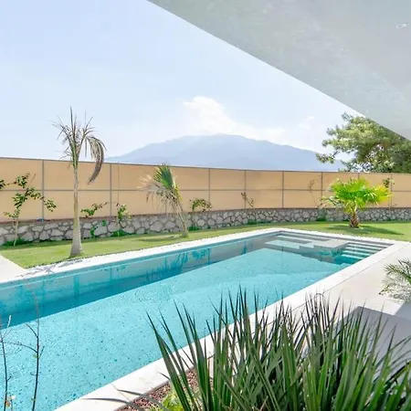 Holiday home Viohouses 6- Luxury Private Korunakli Oezel Havuzlu *